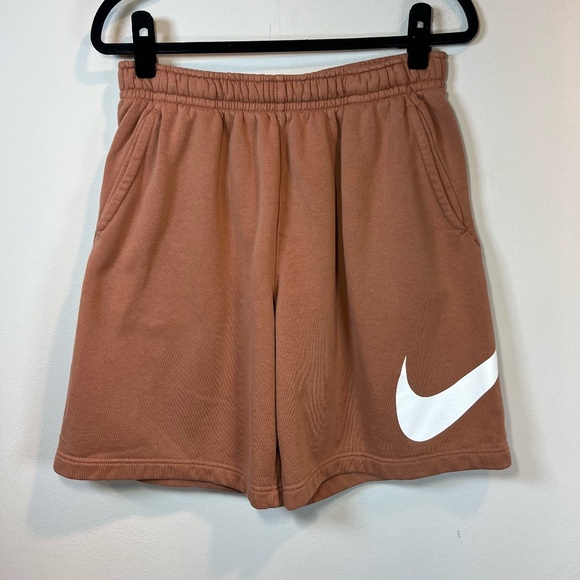 Nike Mens Sportswear Club Fleece Graphic Sweat Shorts  Mineral Clay Brown  Large - Picture 1 of 12
